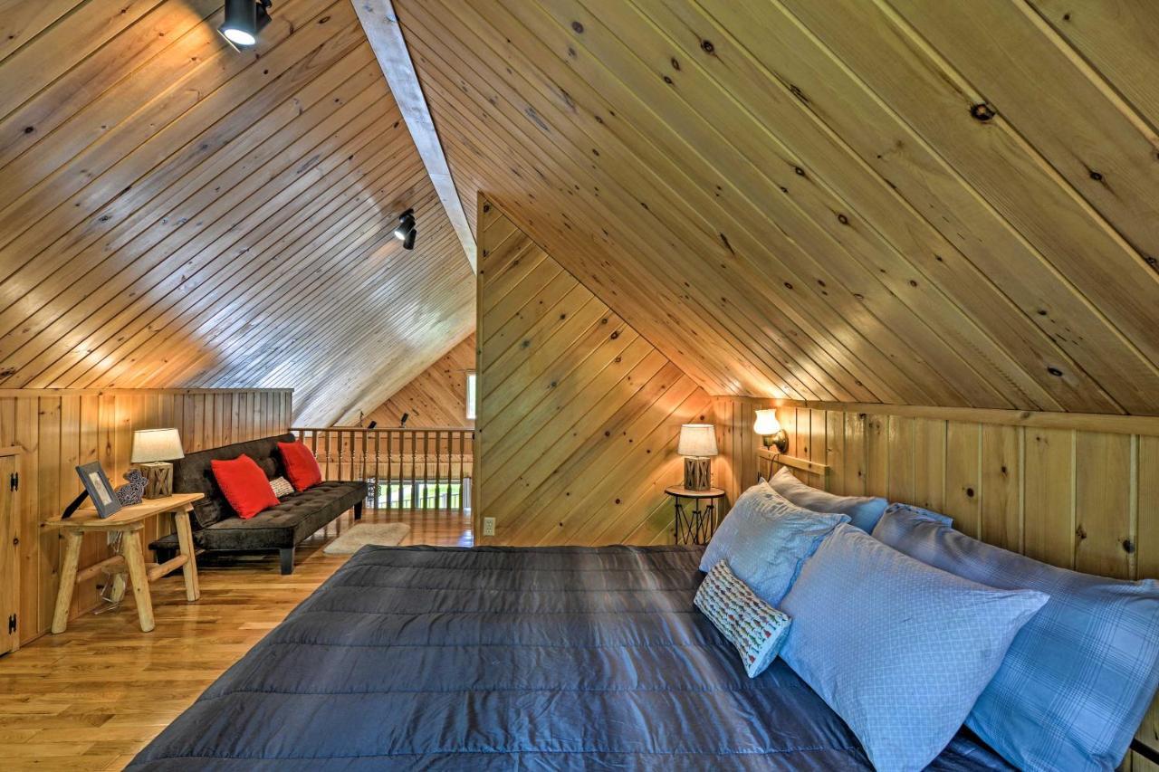 Riverfront Traverse City Cabin Fish, Kayak And Tube Экстерьер фото